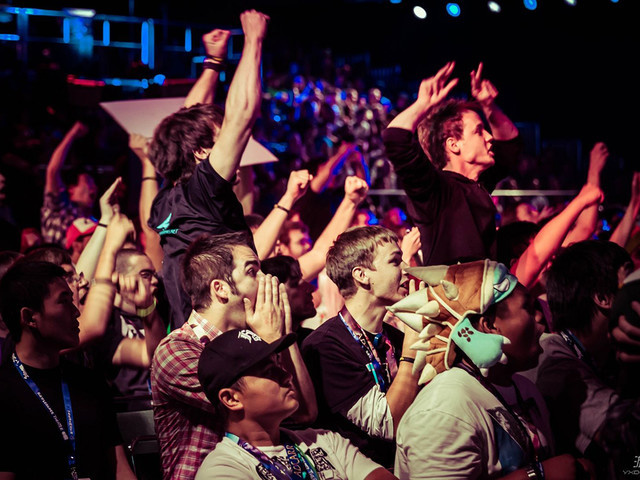 蓝月亮的战 蓝月亮的战