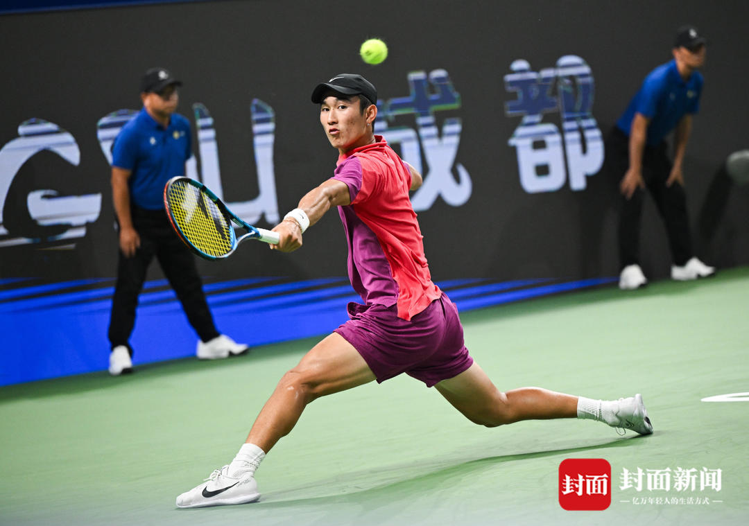 而且在位置 而且在位置