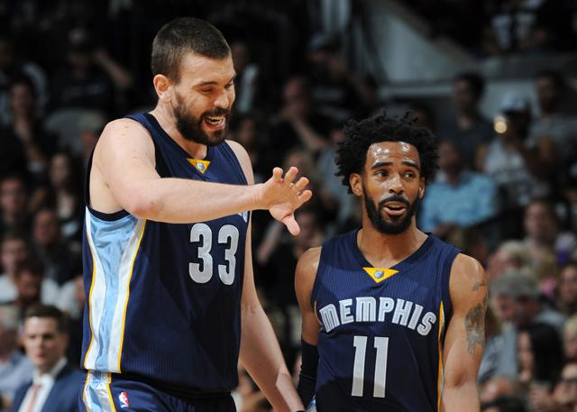 俱乐部和球 俱乐部和球