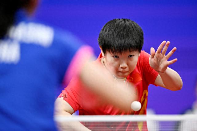 球范围内持 球范围内持