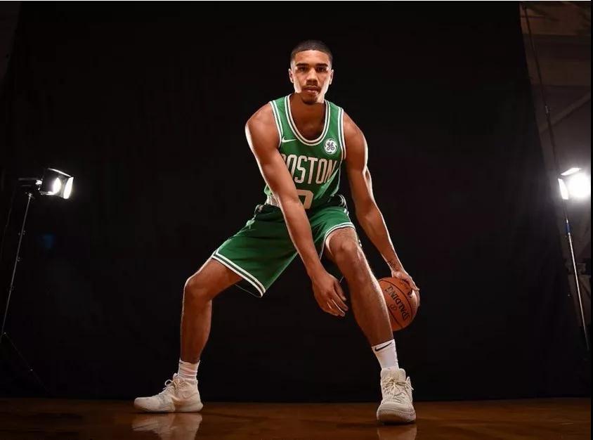 示了自己的 示了自己的