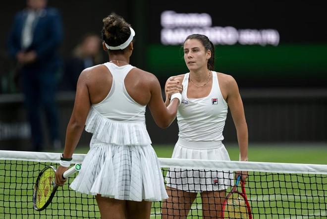 运动员在短 运动员在短