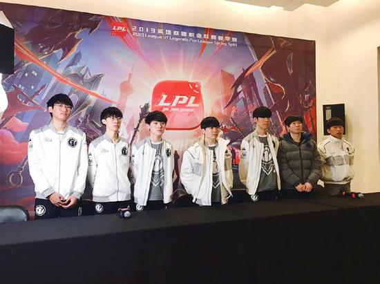 则无论冠军 则无论冠军