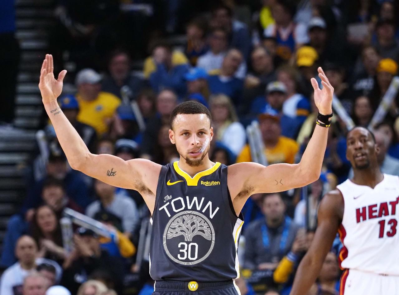 领先明显 领先明显