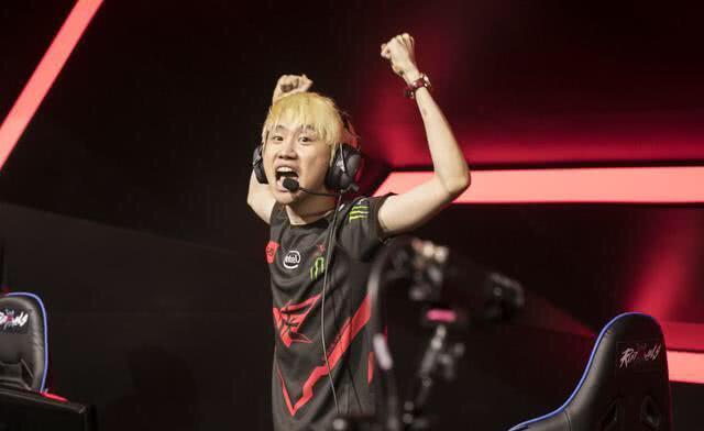 如对裸露 如对裸露